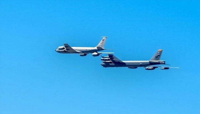 Türk uçaklarından ABD B-52'sine havada destek