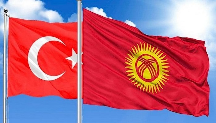 Türkiye'den Kırgızistan'a giysi, ayakkabı ve mobilya ihraç edildi