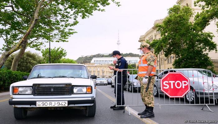 В Баку вновь установлены полицейские посты