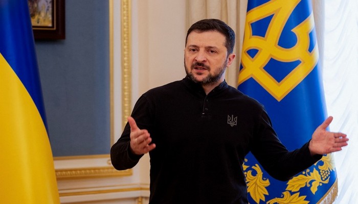 Zelenski: Rusiya Trampın komandasındakı bəzi şəxslərə təsir etməyi bacarıb